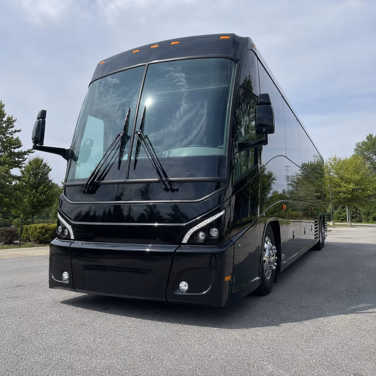 charter bus rentals for victorville groups heading to theme parks and attractions