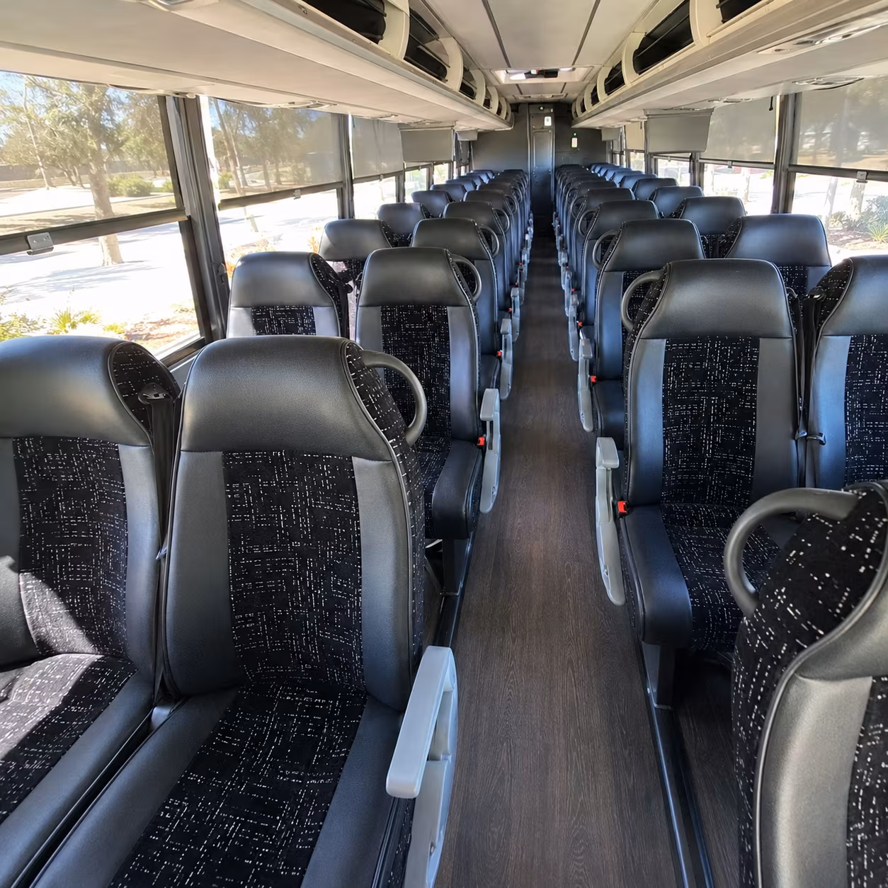 charter buses for desert discovery field trips around victorville