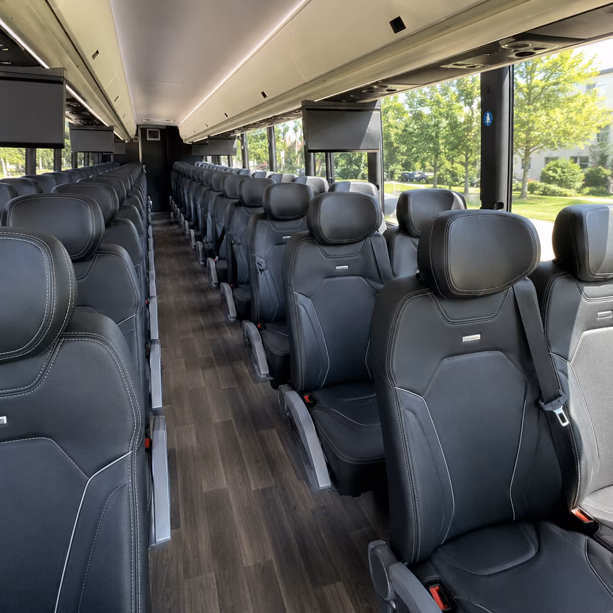 charter buses for temecula valley wine country runs from victorville