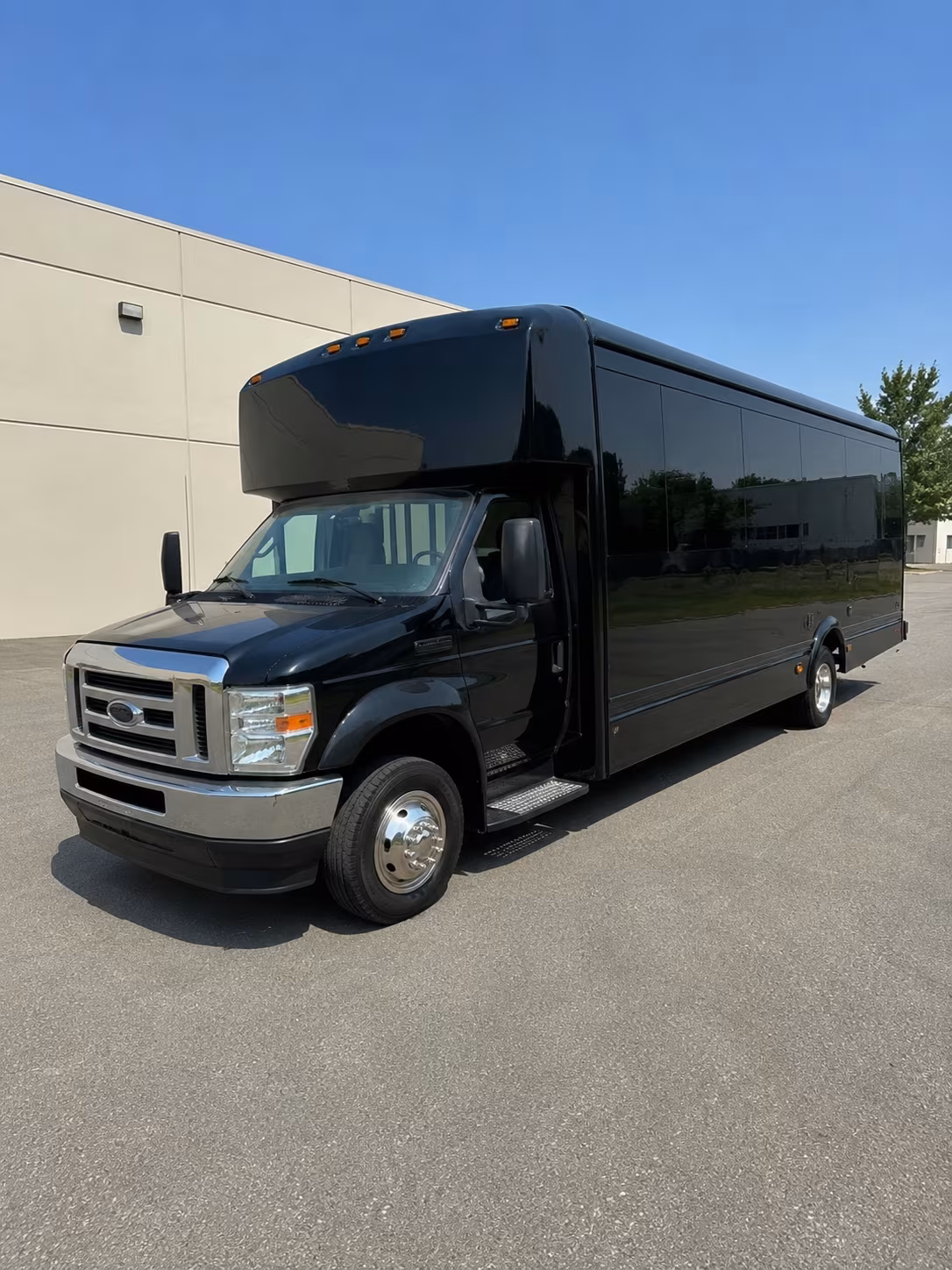 party buses to crypto com arena and kia forum concerts in los angeles
